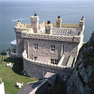 dormir dans un phare en pleine mer